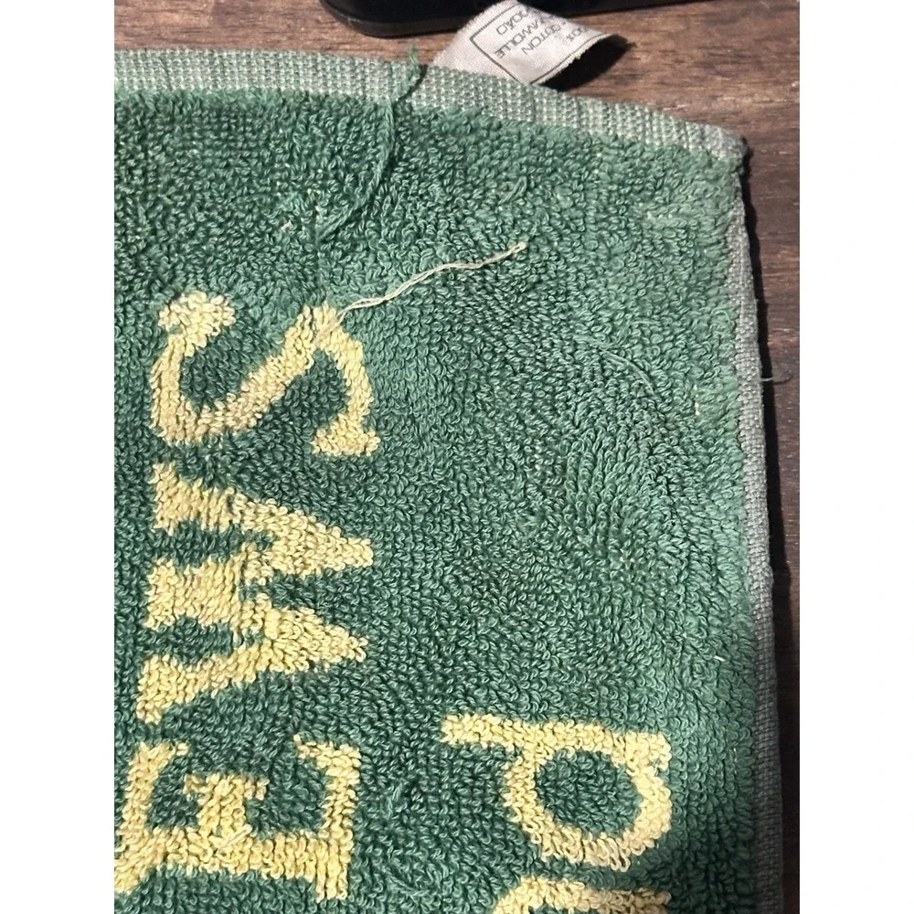 VTG The Old Course St Andrews Links Green Golf Towel,Divot Tool,2 Markers,8 Tees